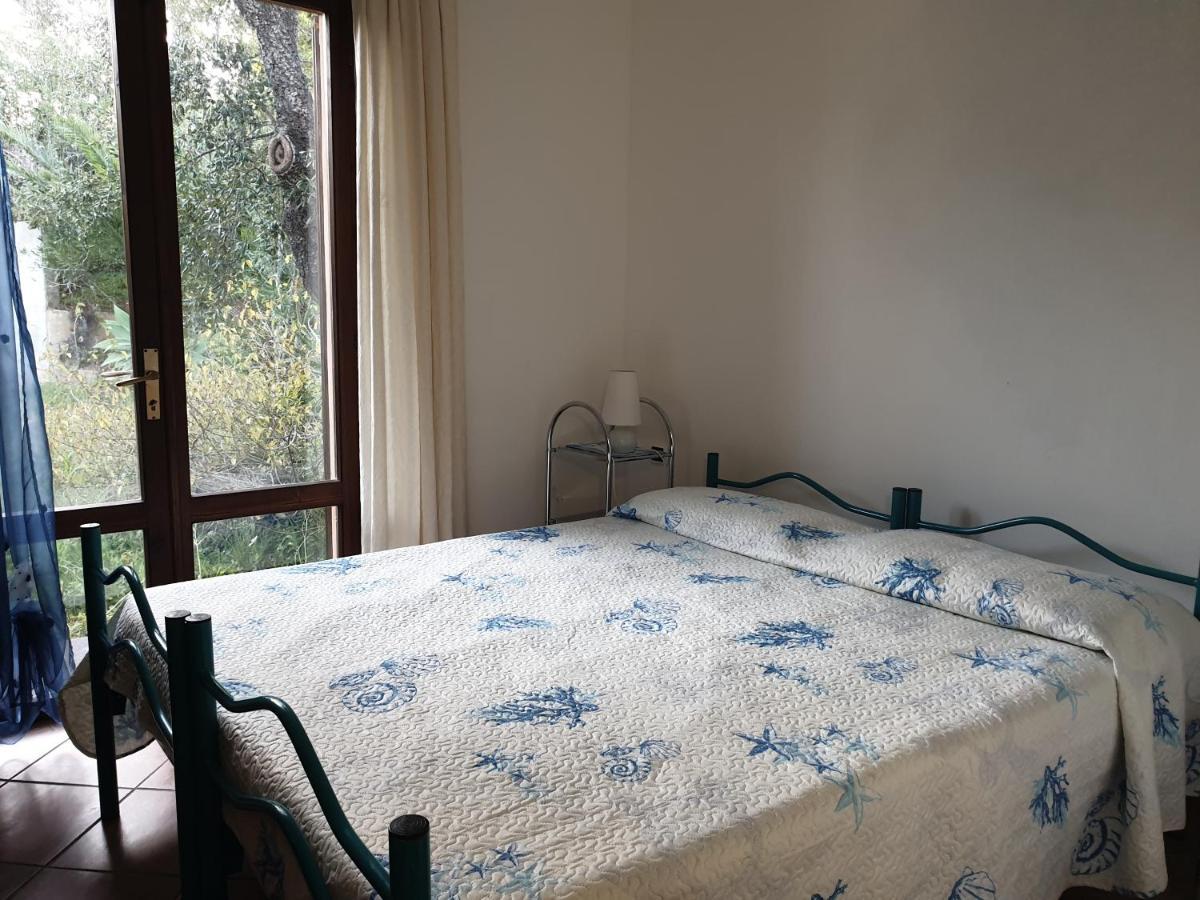 Villetta Porto Corallo Вилапуцу Екстериор снимка